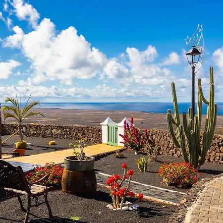 Sol Y Mar Yaiza (Lanzarote)