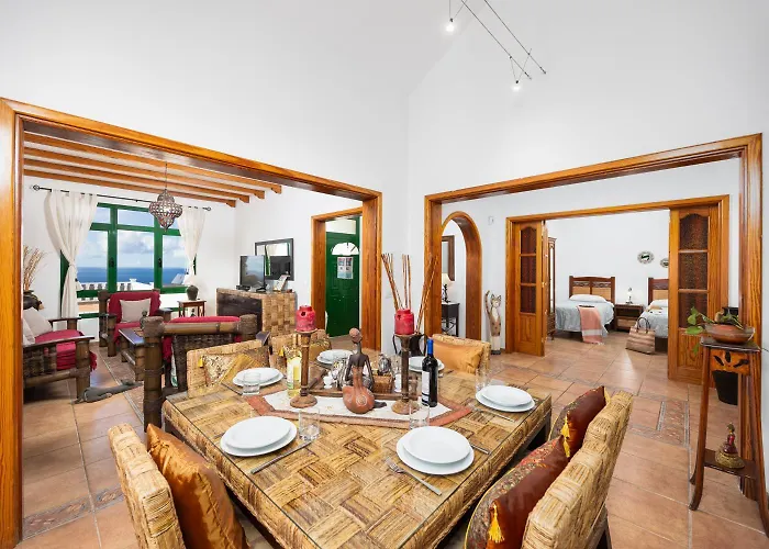 Sol Y Mar * Яйса